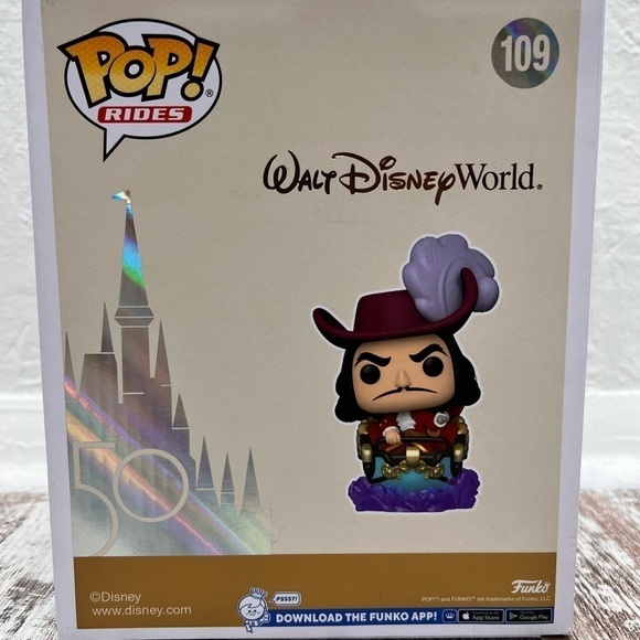 FUNKO POP! WALT DISNEY WORLD 50TH CAPTAIN HOOK AT PETER PAN'S FLIGHT ATTRACTION - Picture 4 of 6